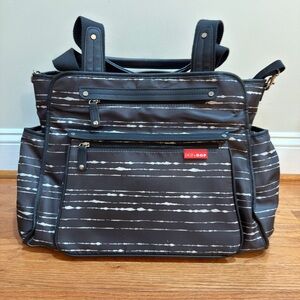 Skip Hop Diaper Bag: Grand Central Take-It-All Tote